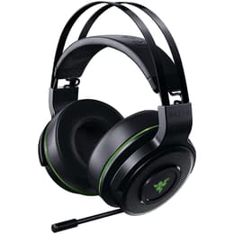 Razer Thresher Ultimate noise-Cancelling gaming wireless Headphones with microphone - Black/Green