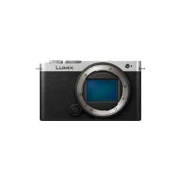 Panasonic Lumix S9 - Black/Grey + Panasonic Lumix S 18-40mm f/4.5-5.6