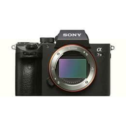 Sony Alpha A7 III - Black + Sony FE 28-60mm f/4-5.6 + Sony FE 50mm f/1.8