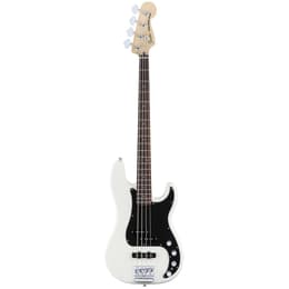 Fender Precision Deluxe Active Musical instrument