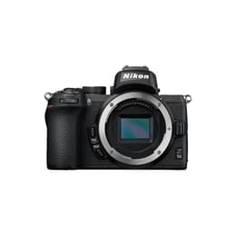 Z50 - Black + Nikon Nikon Nikkor Z DX 16-50mm f/3.5-6.3 VR f/3.5-6.3