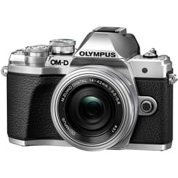 OM-D E-M10 II - Black/Silver + Olympus M.Zuiko Digital 14-42mm 1:3.5-5.6 II R + M.Zuiko Digital ED 40-150mm F4-5.6 R f/3.5-5.6 + f/4-5.6