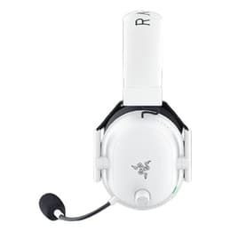 Razer BlackShark V2 HyperSpeed noise-Cancelling gaming wireless Headphones with microphone - White