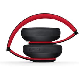 Beats By Dr. Dre Beats Studio 3 noise-Cancelling wireless Headphones with microphone - Black/Red