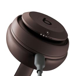 Beats Studio Pro noise-Cancelling wireless Headphones - Brown
