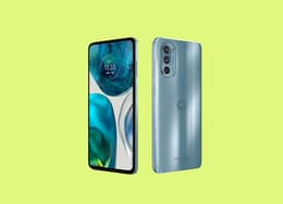 Image showing the side profile of the Motorola Moto G52.