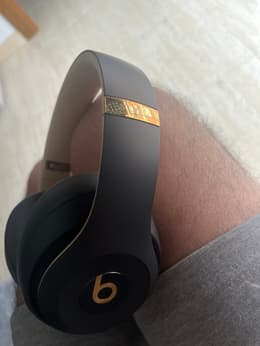Beats By Dr. Dre Beats Studio3 noise-Cancelling wireless