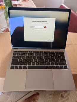 MacBook Air Retina 13-inch (2019) - Core i5 - 8GB SSD 512 QWERTY