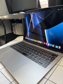 MacBook Pro Retina 13-inch (2017) - Core i7 - 16GB SSD 512 QWERTY