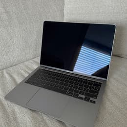 MacBook Air 13-inch (2020) - Apple M1 8-core and 7-core GPU - 8GB