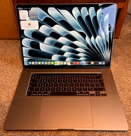 MacBook Pro Retina 13-inch (2019) - Core i7 - 16GB SSD 512 QWERTZ