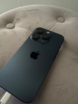 iPhone 15 Pro 256GB - Black Titanium - Unlocked | Back Market