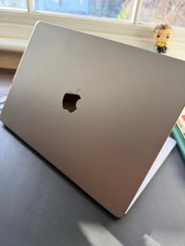 MacBook Air 13-inch (2024) - Apple M3 8-core and 10-core GPU