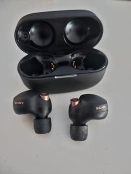 Sony WF-1000XM4 Earbud Noise-Cancelling Bluetooth Earphones