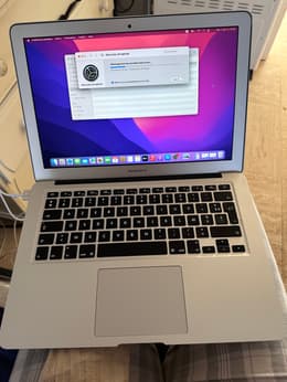 MacBook Air 11-inch (2015) - Core i5 - 4GB SSD 128 QWERTY