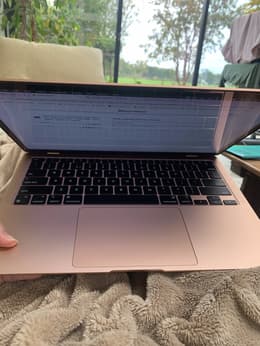 MacBook Air 13-inch (2020) - Apple M1 8-core and 7-core GPU - 8GB