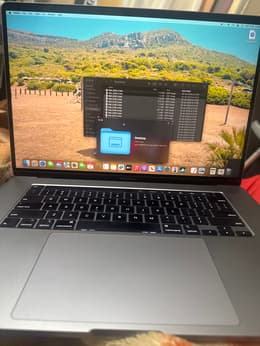 MacBook Pro Retina 16-inch (2019) - Core i9 - 64GB SSD 512 QWERTY
