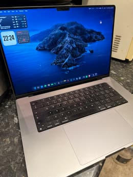 MacBook Pro 14-inch (2021) - Apple M1 Max 10-core and 32-core GPU