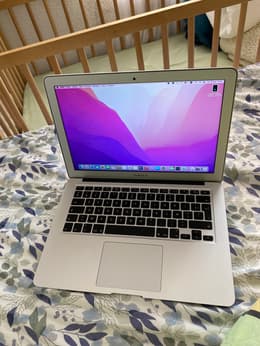 MacBook Air 13-inch (2017) - Core i5 - 8GB SSD 128 QWERTY