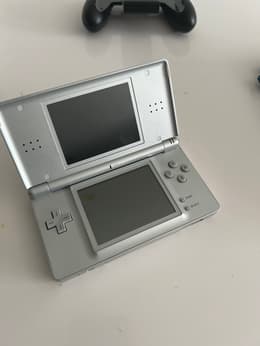 Nintendo DS Lite - Grey | Back Market