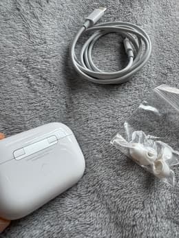 Apple AirPods Pro 1st gen (2021) - MagSafe (Lightning) Charging
