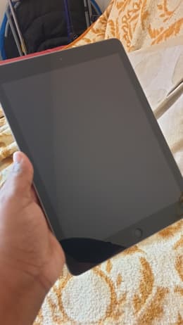 iPad 9.7