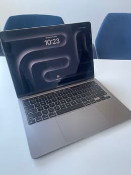 MacBook Pro 13-inch (2020) - Apple M1 8-core and 8-core GPU - 8GB